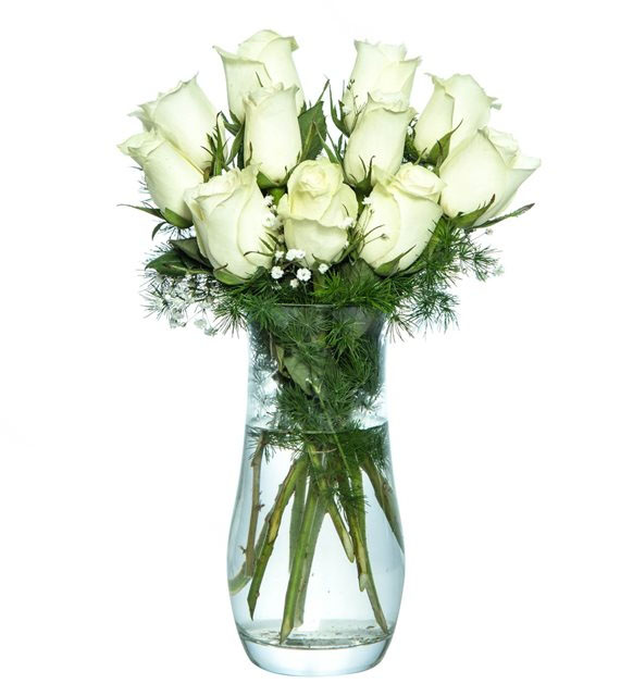 Vazoda 11 adet beyaz gül - Uşak Çiçek Evi