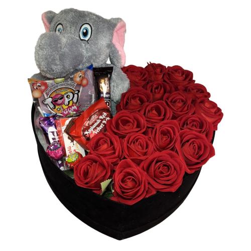 Sevgi Dolu Kalp Kutusunda Gri Peluş Oyuncakli Kirmizi Gul Buketi